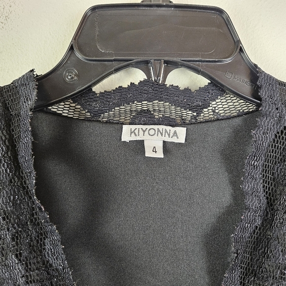 Kiyonna Plus Linden Lace Top in Black Size 4/4X - Picture 9 of 13